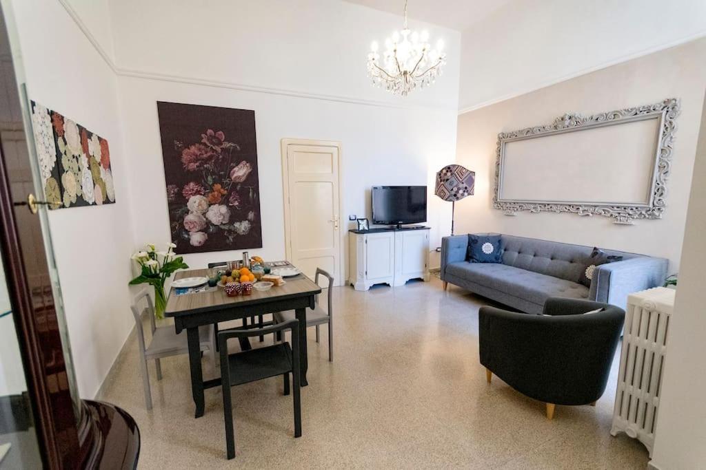 Mary'S House Apartamento Lecce Exterior foto
